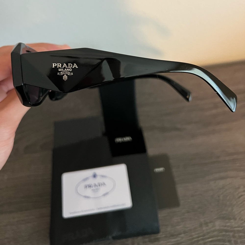 Prada glasses - Picture 3 of 5